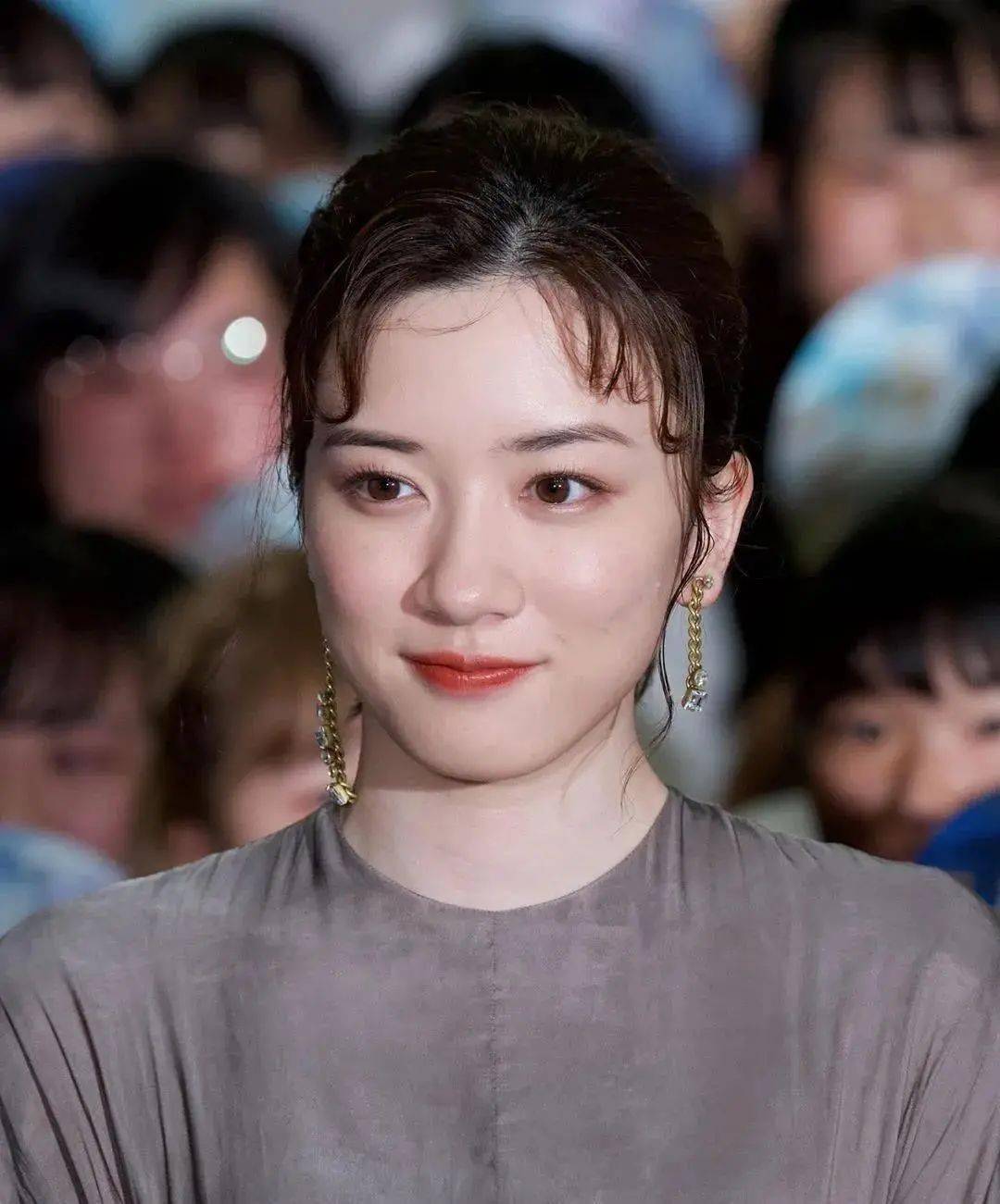 为什么塌鼻子女孩更受直男欢迎