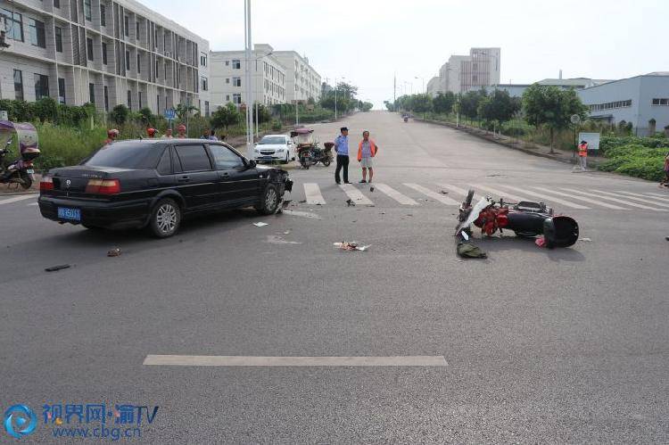 安全头盔不安全监控记录车祸惊险瞬间