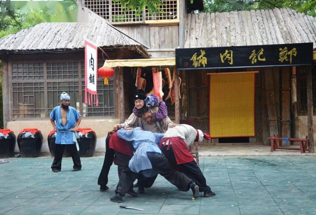 你笑起来真好看抓住八月份的尾巴微笑百事达