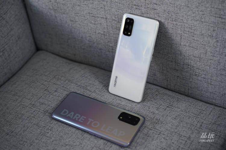 realme真我x7系列正式发布1799元起