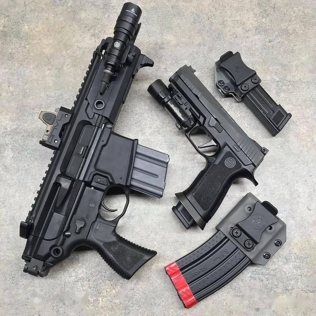 二十发直弹匣有没有人跟我一样觉得它越看越顺眼