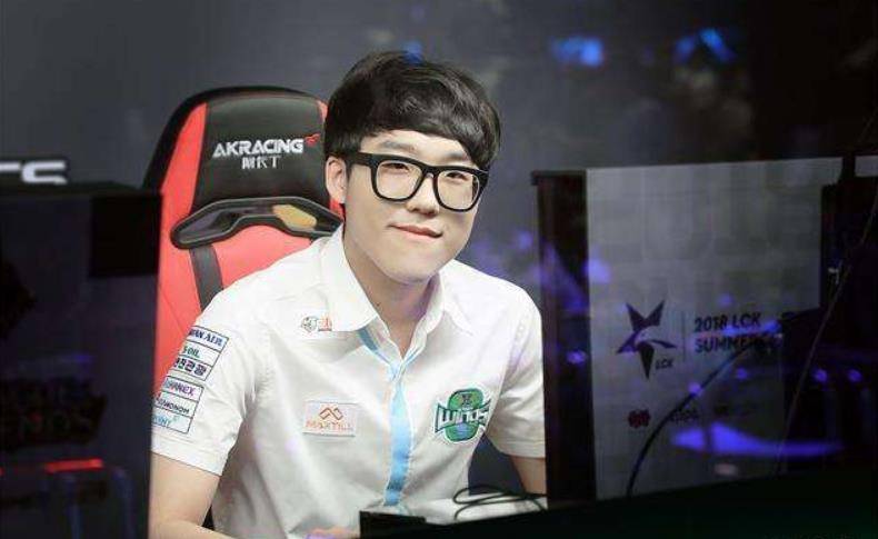 kakao终进世界赛样貌大变认不出网友变秃了也变强了