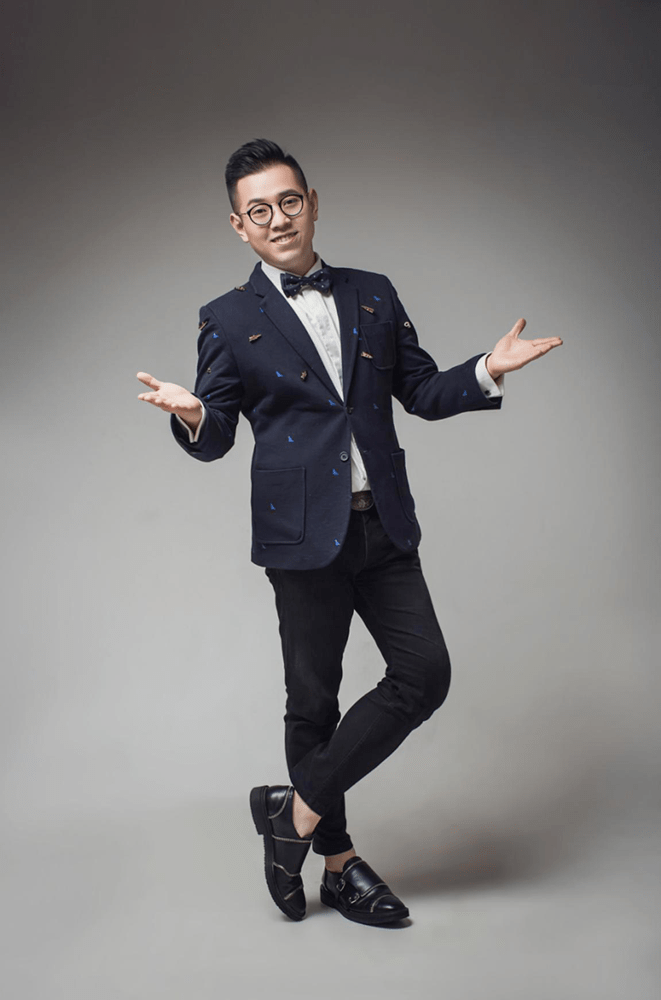 小宝哥哥 , 何超哥哥哈哈炫动卫视主持人还有小朋友们熟悉的赶紧来