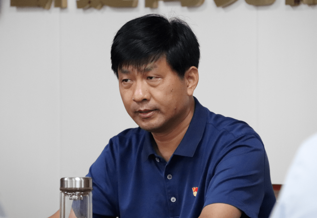 区委书记薛凤林召开创文工作促进会