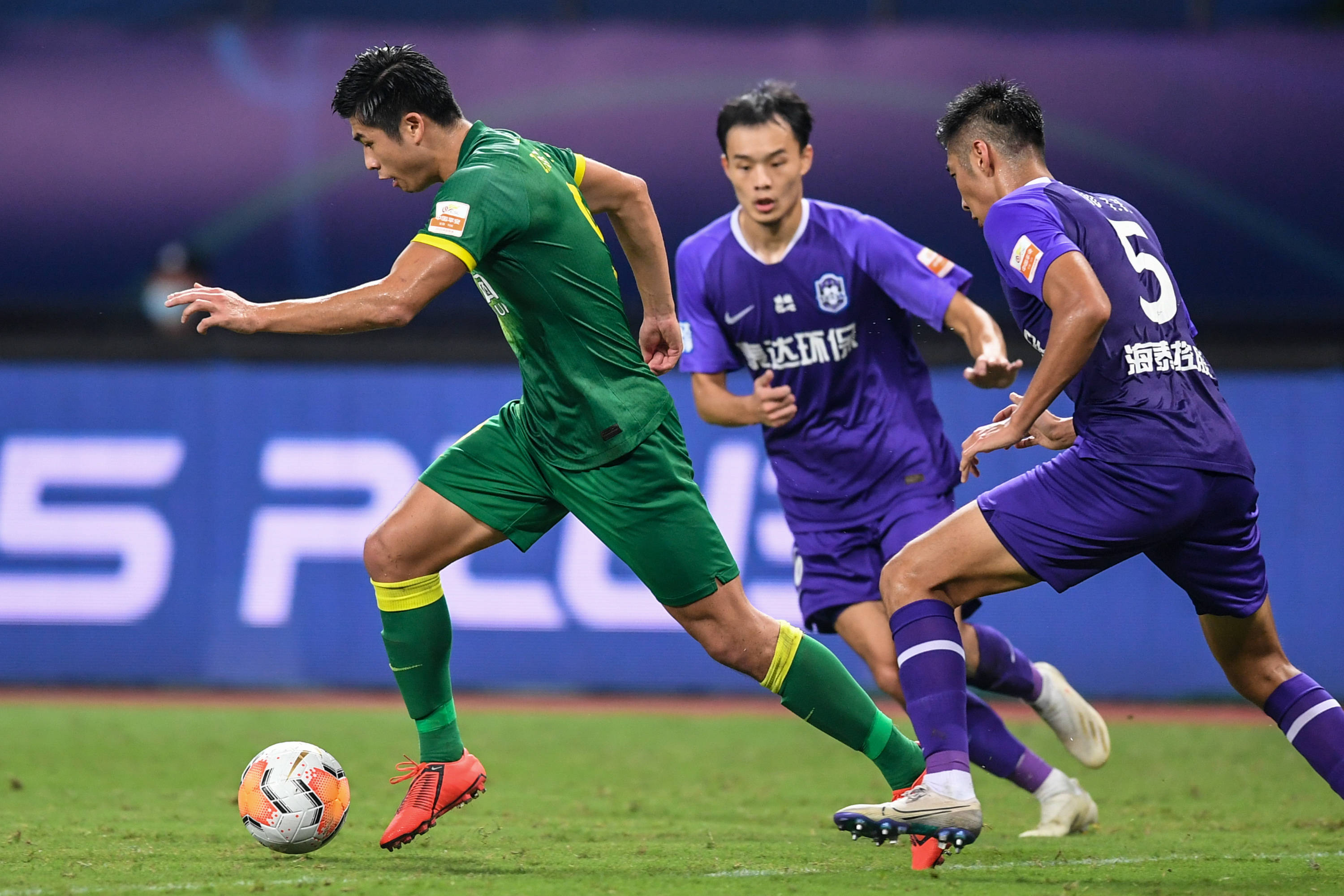 足球中超北京中赫国安胜天津泰达