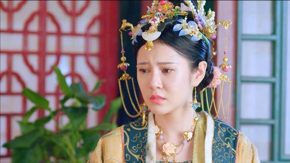 调皮王妃伊允与谢延奇道别踏过宫门从此二人便再无交集