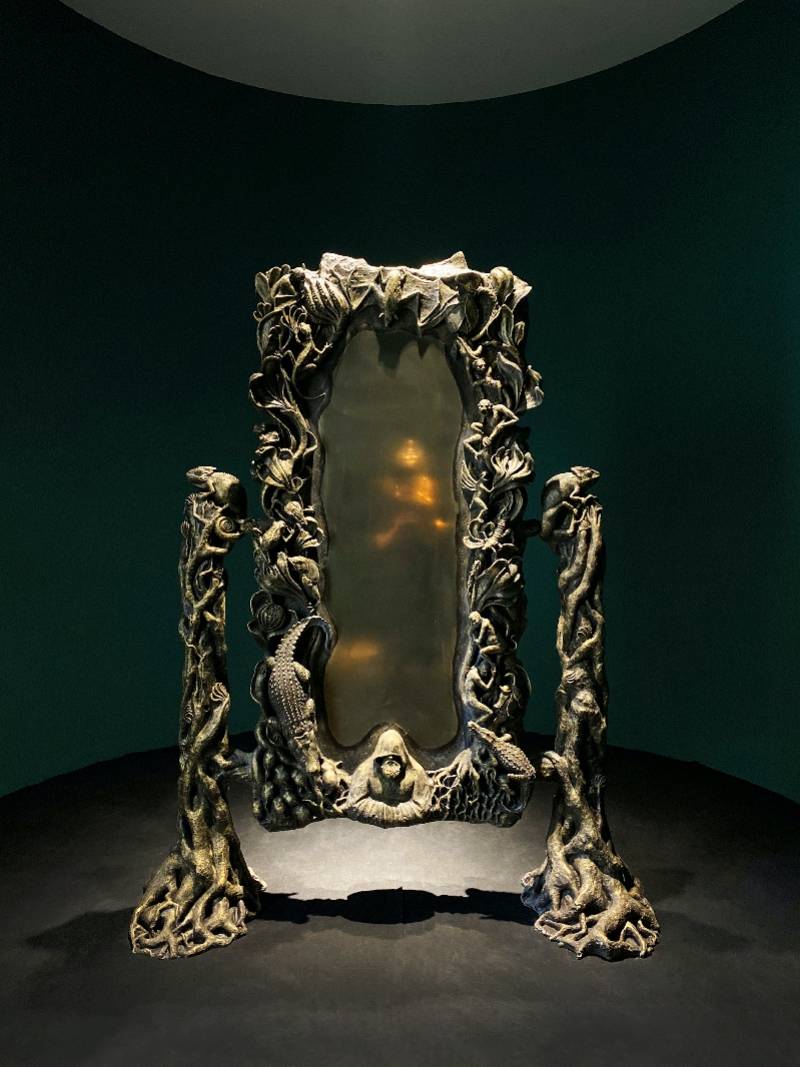 饱含矛盾与张力艺术家黎薇最新个展童话在京启幕