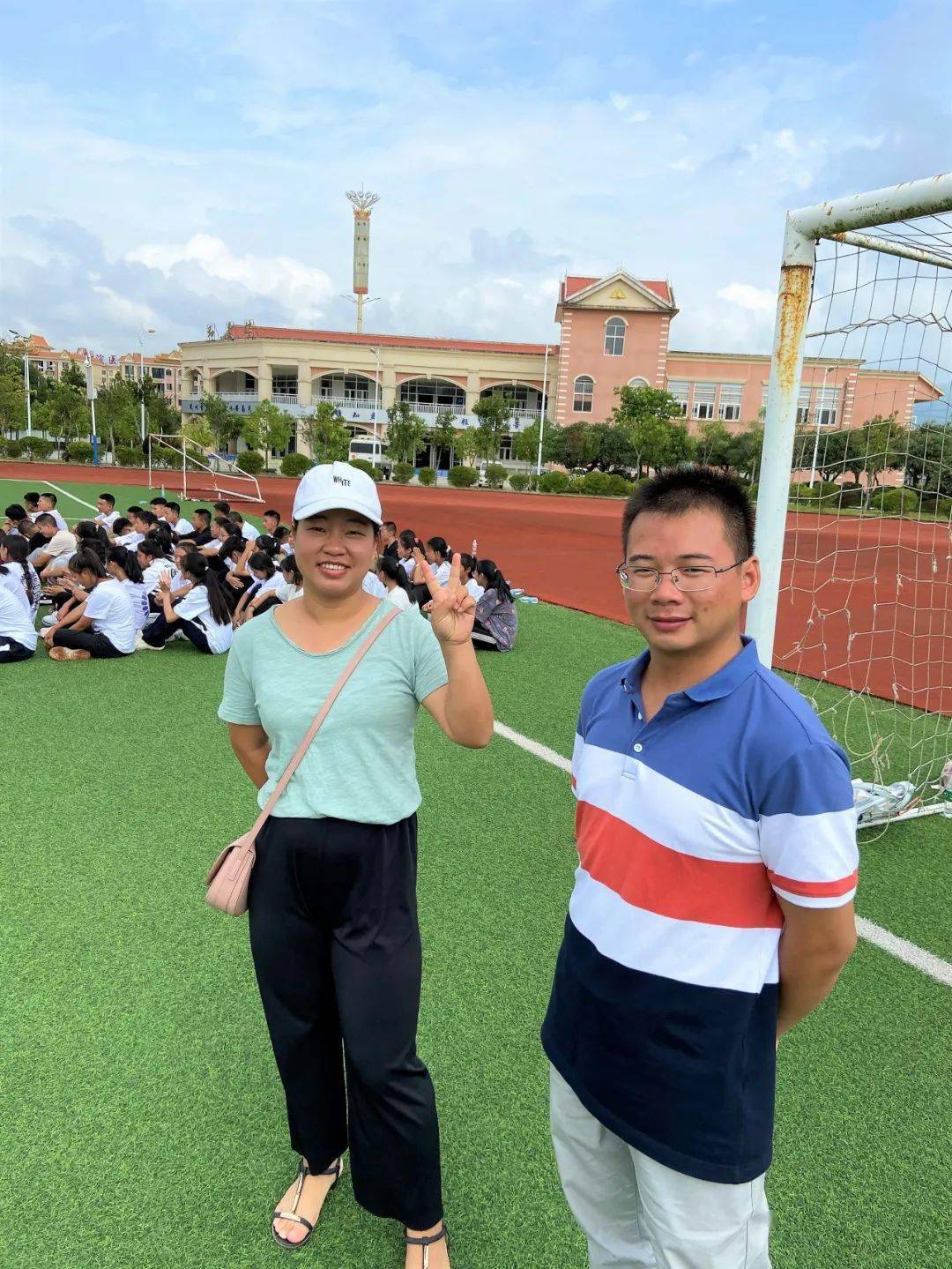 芒市实验中学图片