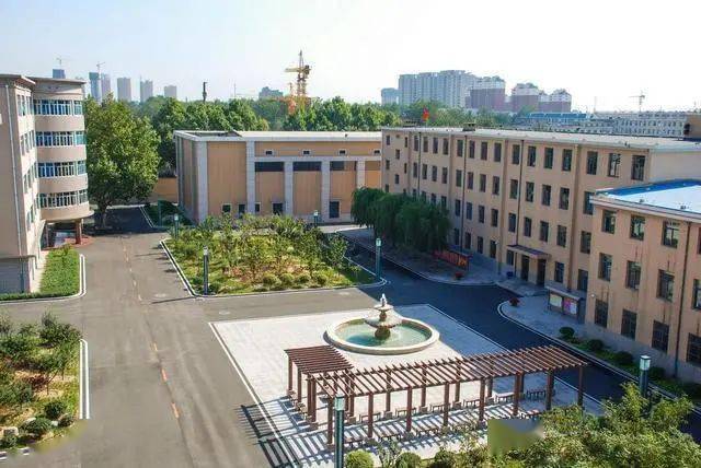 万科未来城正式签约唐山二中教育集团将打造十二年一贯式菁英教育平台