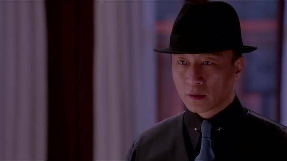 触不可及宁待收起姐姐最爱的曲子将他送给了傅经年