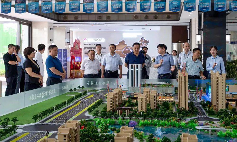 活动由县委副书记黄恺主持,县委常委,副县长唐建友出席捐赠仪式并致辞