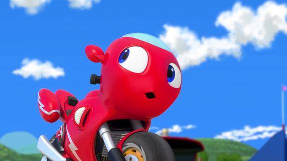 瑞奇冲冲冲瑞奇加油冲啊他去参加比赛观众比他还激动