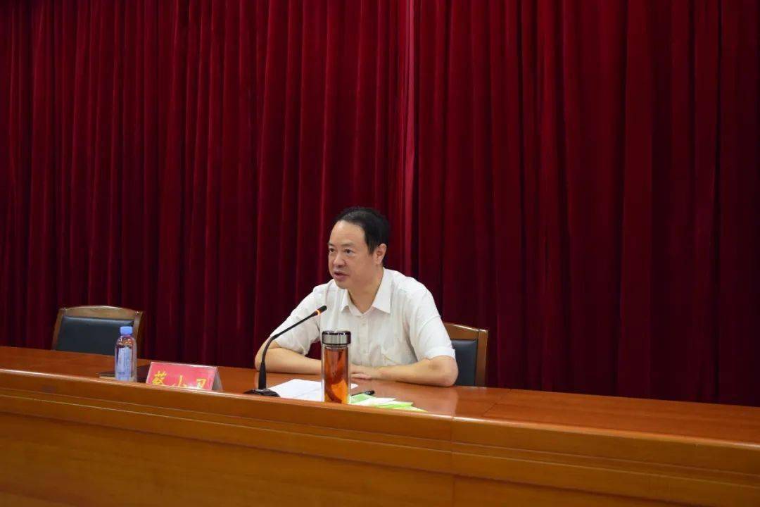 浓浓重教情县委书记蔡小卫深入会昌中学讲授思政课