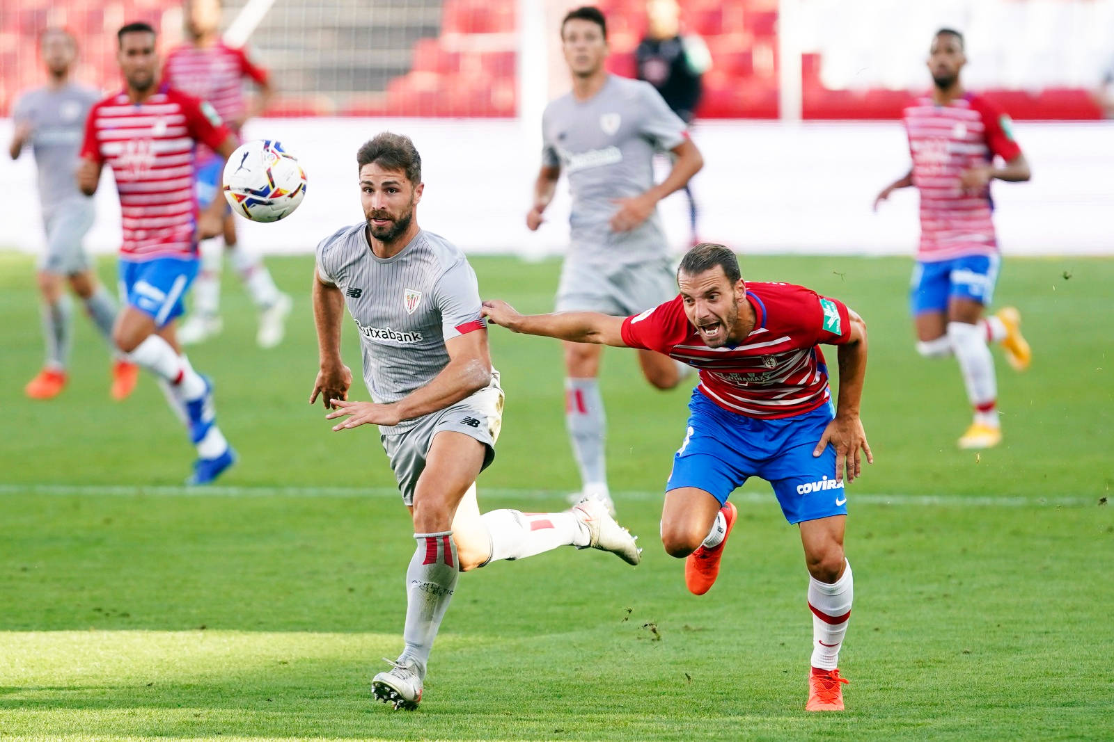 足球西甲格拉纳达胜毕尔巴鄂竞技