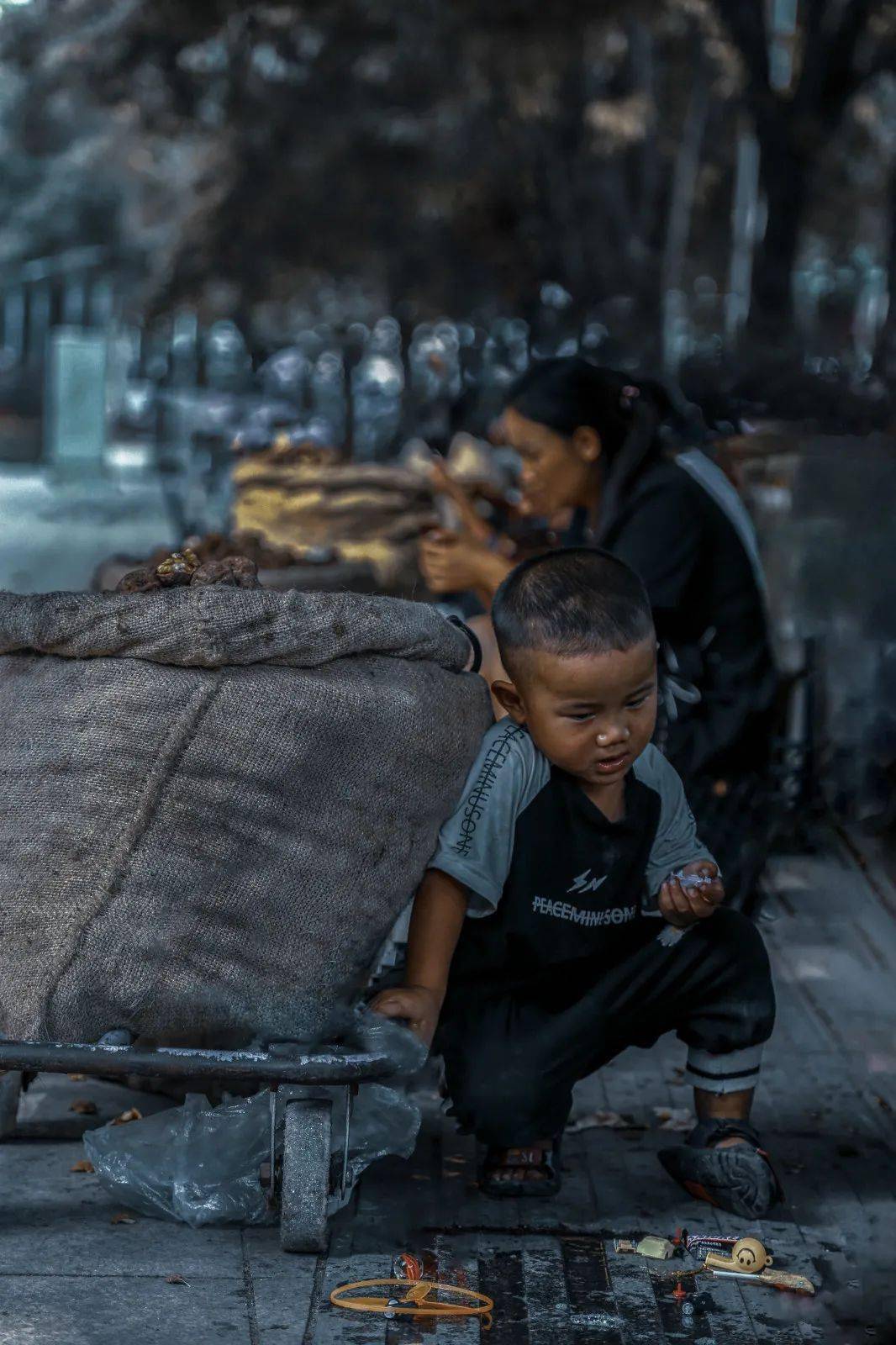 生活百态和我在洪雅的街头走一走