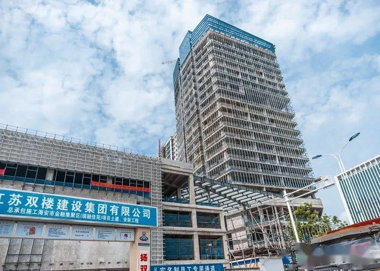 配套建有商务区,泰宁市场,已经成熟商住小区等与海光附小一路之隔周边
