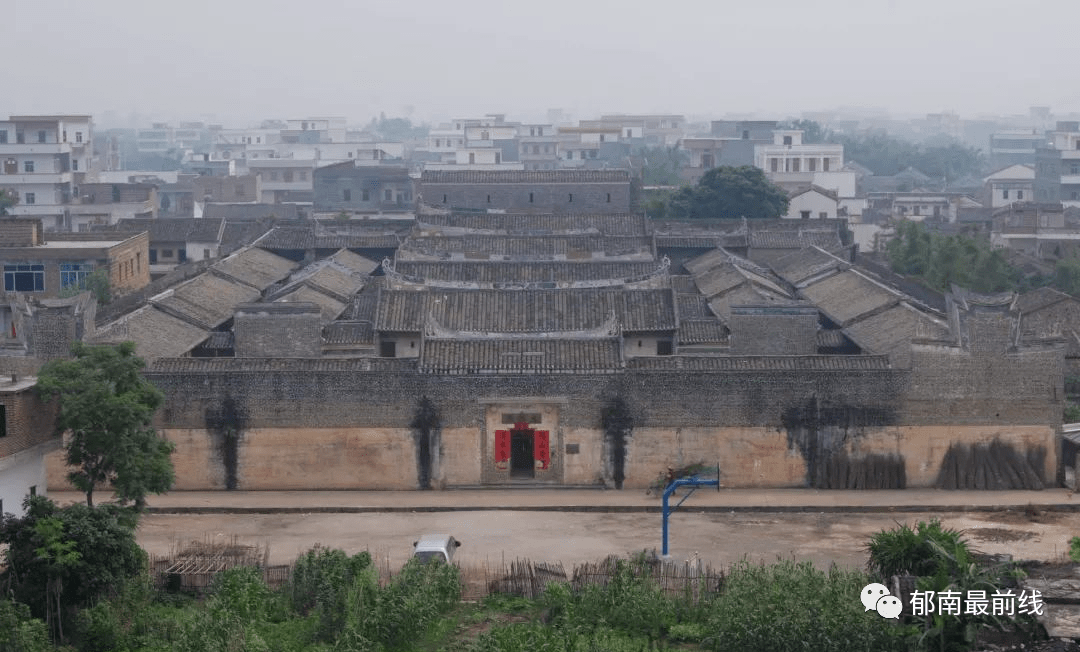 郁南清代古堡光二大屋