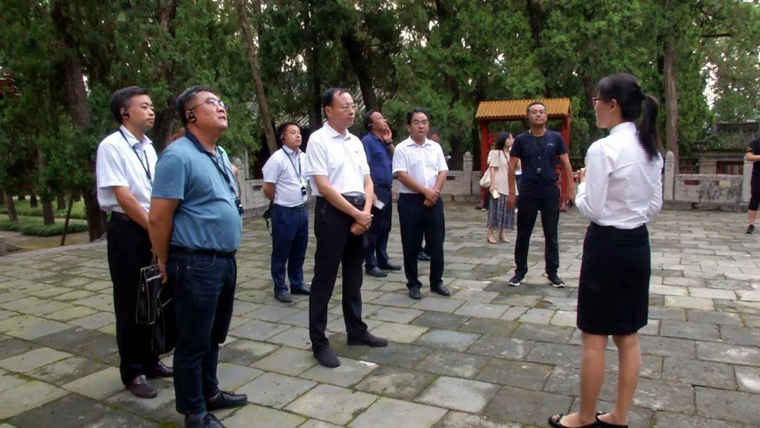 重磅丨《人民日报》,《经济日报》等15家媒体来我县采风,见证嘉祥"新