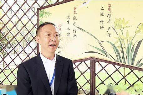 绥阳县城关中学党支部书记校长廖明涛表示,"近期以来,我校根据实际