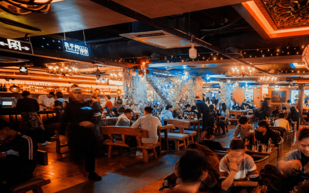 龙华民治优城清吧国庆通用低至17折最佳上海火爆的网红酒吧来深圳啦