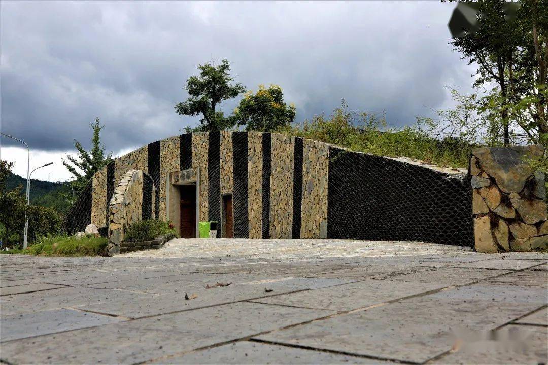 设计感的环境也是一个高颜值的旅游厕所这座充满了清新田园风的建筑