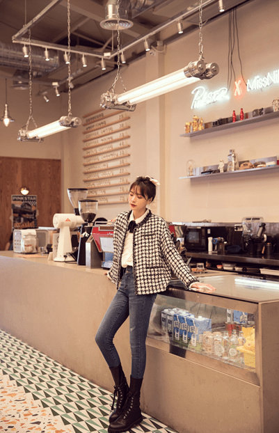 牛仔裤也可以穿得那么甜不愧是一闪一闪徐艺洋