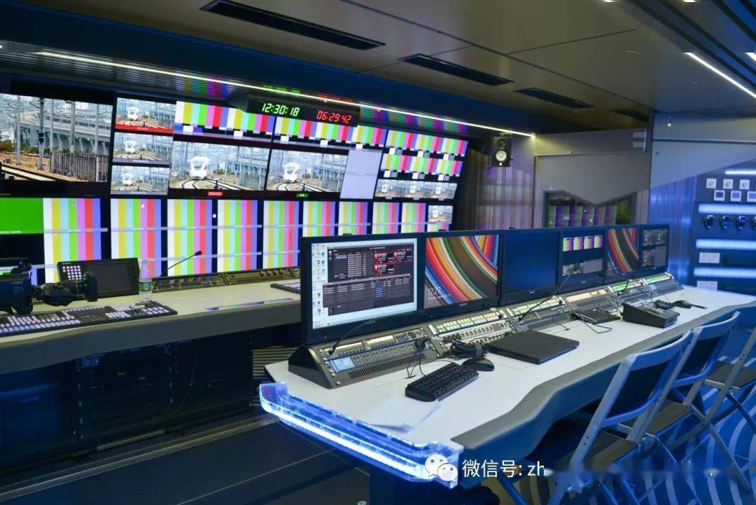 重器回家郑州电视台大型超高清全媒体转播车奔赴金鸡百花电影节录制