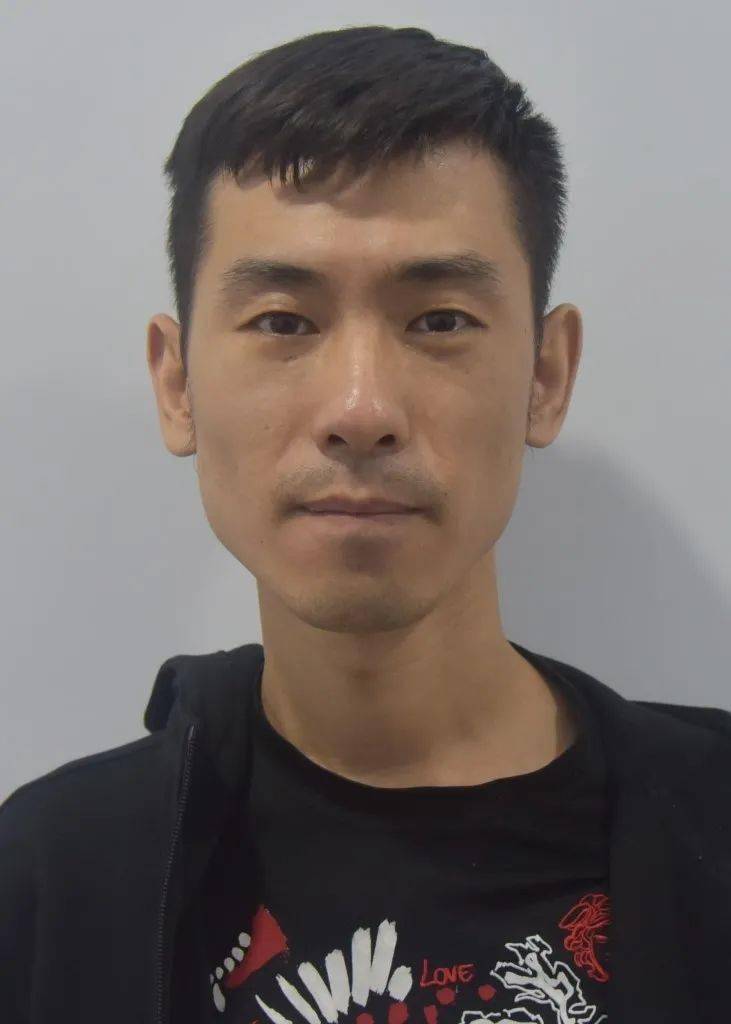 ",张家口市桥东区人许海波,34岁,绰号"海波",沧州市泊头市人张秉君