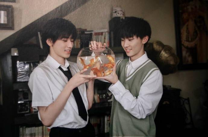 tnt回到夏天pb高清扫图释出我们的夏天永远不会结束