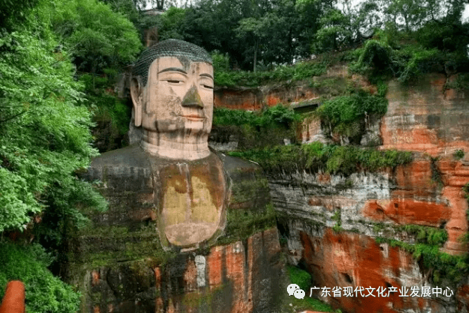 黄山云鼎金殿图片