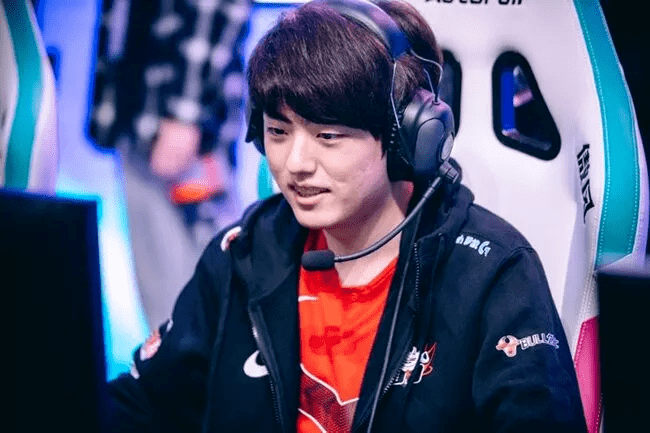 外媒专访jdg战队loken没有绿毛就没有今天的自己
