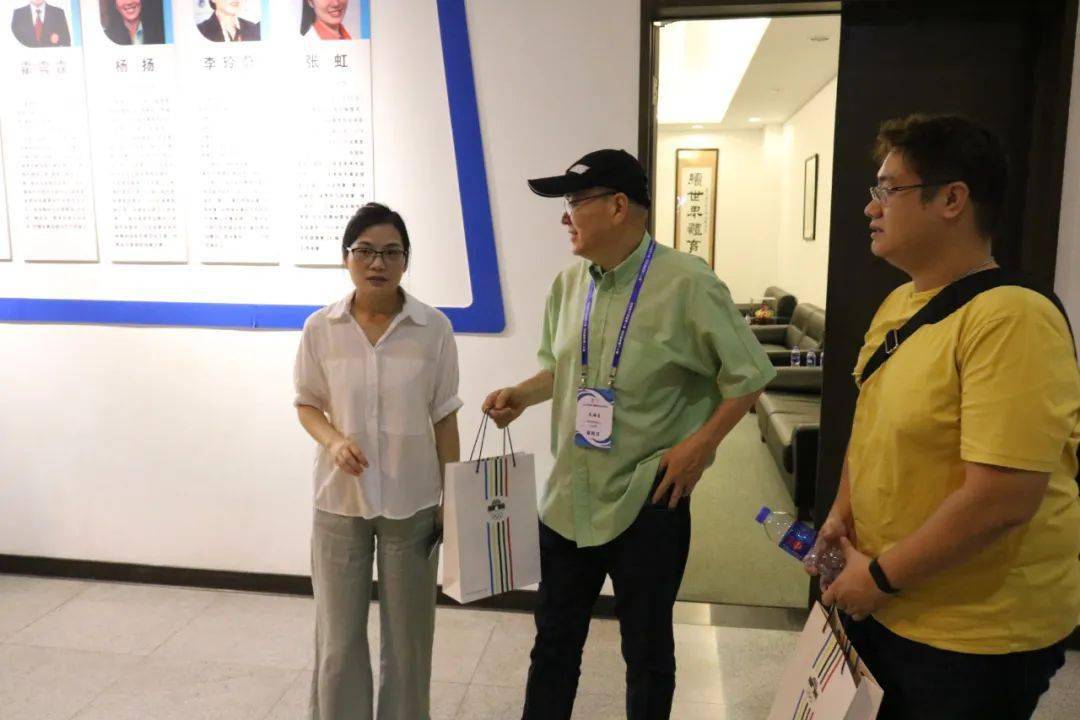 馆内新闻世界台胞协会会长朱梅生一行到我馆参观访问