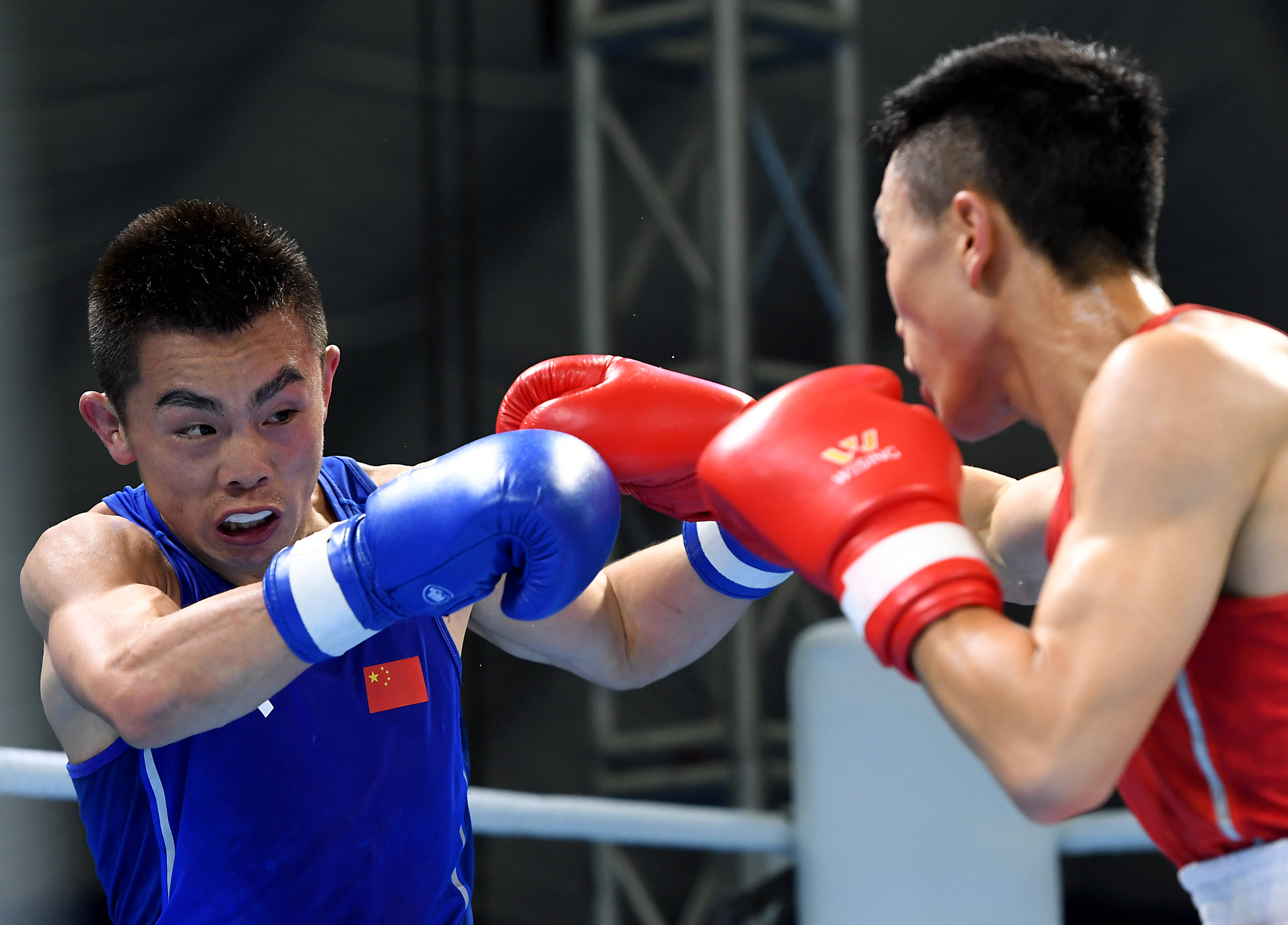 拳击全国男子锦标赛吴宇峰晋级57公斤级决赛