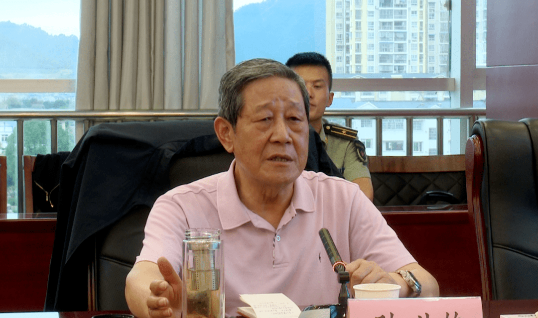 原成都军区副司令员,中将陈世俊表示,余庆县拥有丰富的红色资源,1935