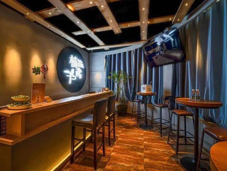 环境照片商家地址:咸阳市人民中路正兴广场奥斯卡影院5楼营业时间:12