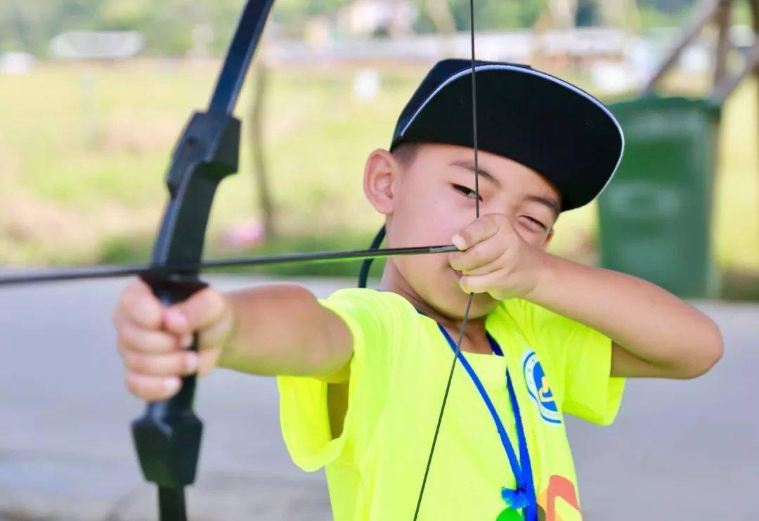 召集1天10月6日增城优雅小骑士骑马体验马术科普越野车体验溜索射箭掰