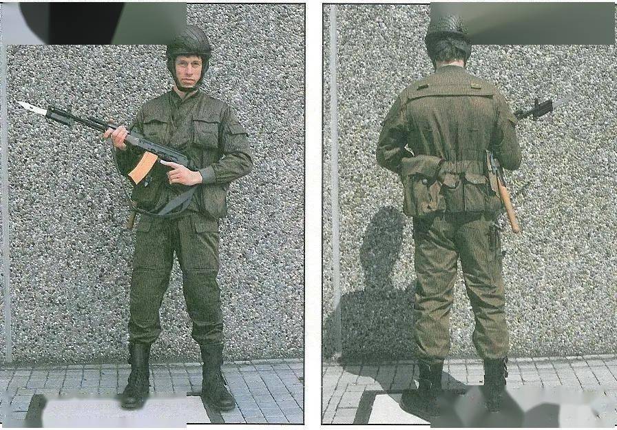 从天而降的华约之鹰:前东德伞兵掠影
