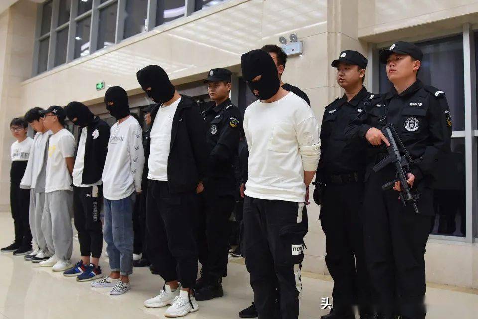 長治百餘名警力出動36名嫌疑人被抓