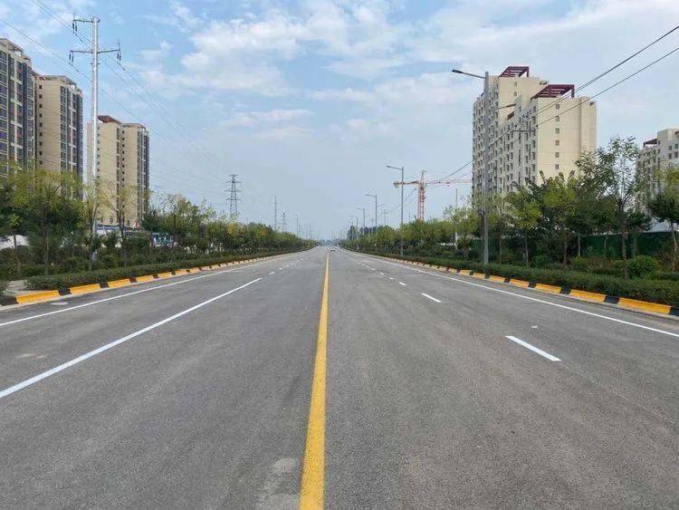 鄠邑区这条道路正在施工,提醒您注意绕行