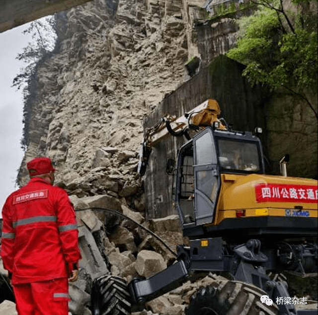 郑万铁路大桥返工图片