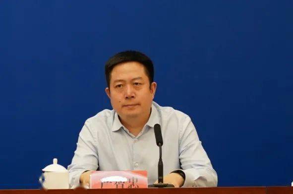 江苏省体育竞赛管理中心主任吴超,常州市体育局副局长,调研员李晓华