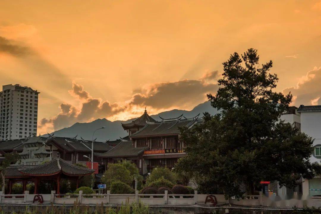 武平兴贤坊灯光秀内幕揭秘先睹为快