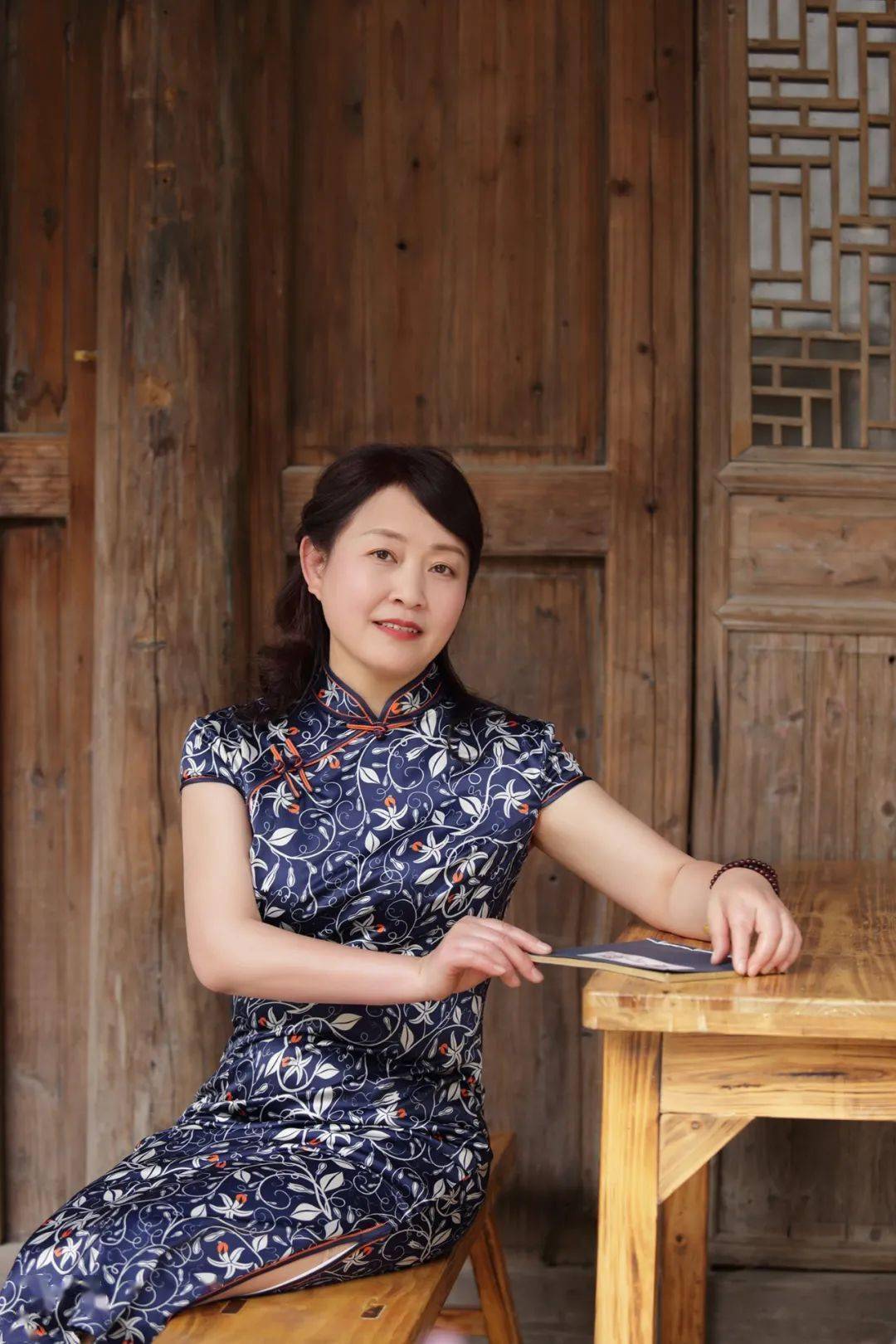 免费旗袍美片拍摄福利来啦定格专属你的穿越时空韵味旗袍倩影