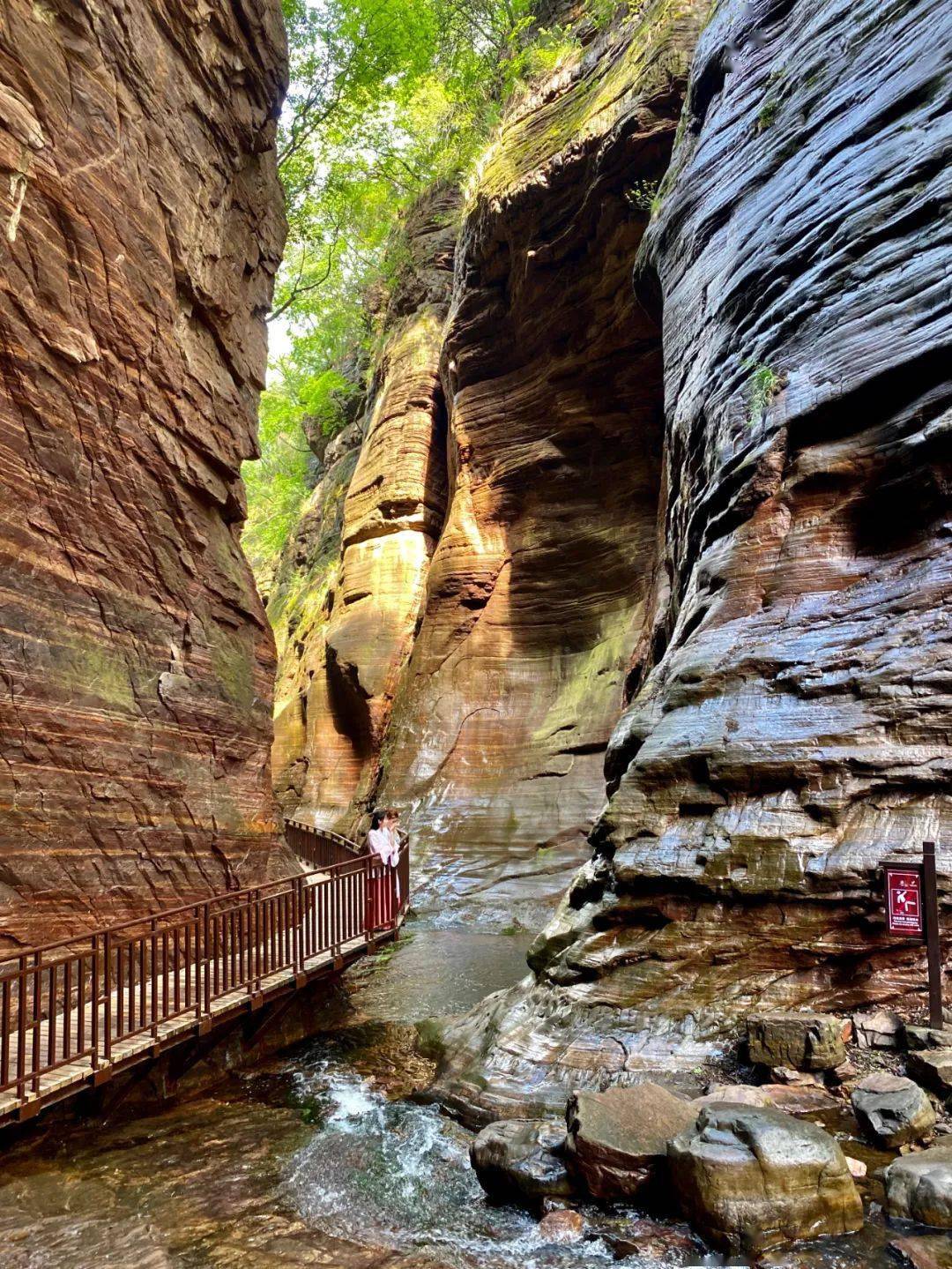 双节将至带你玩转龙潭大峡谷