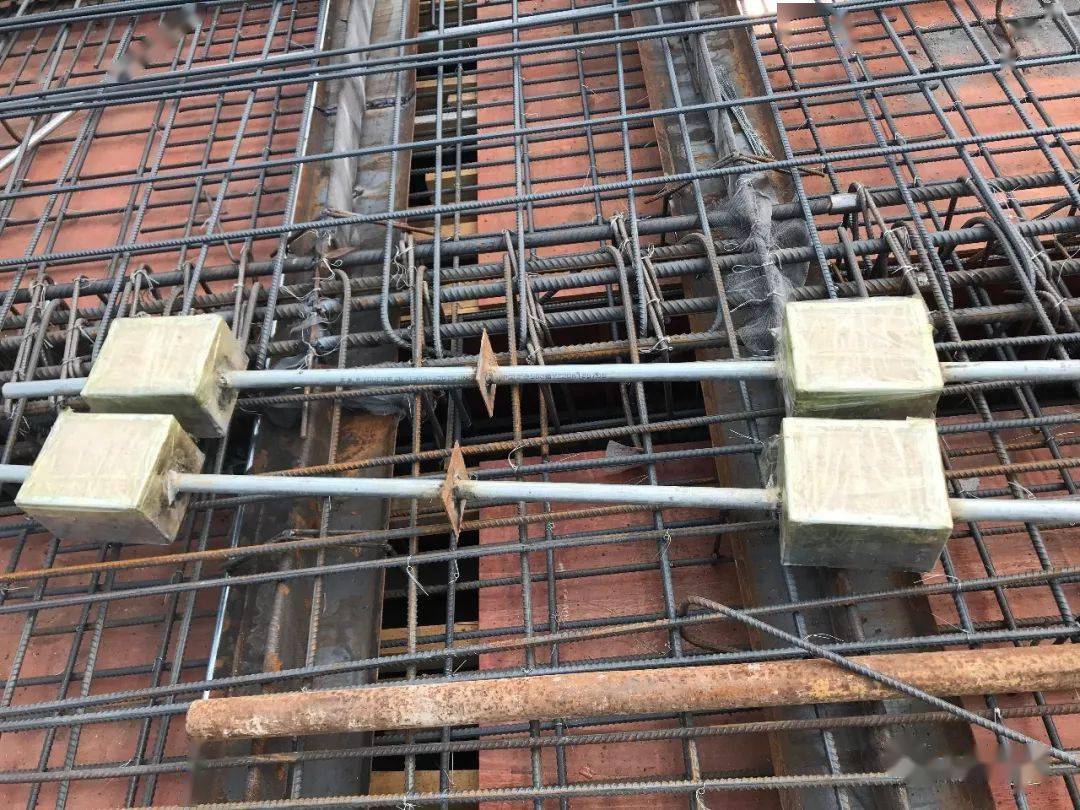 人防工程质量通病及防治措施精选_套管