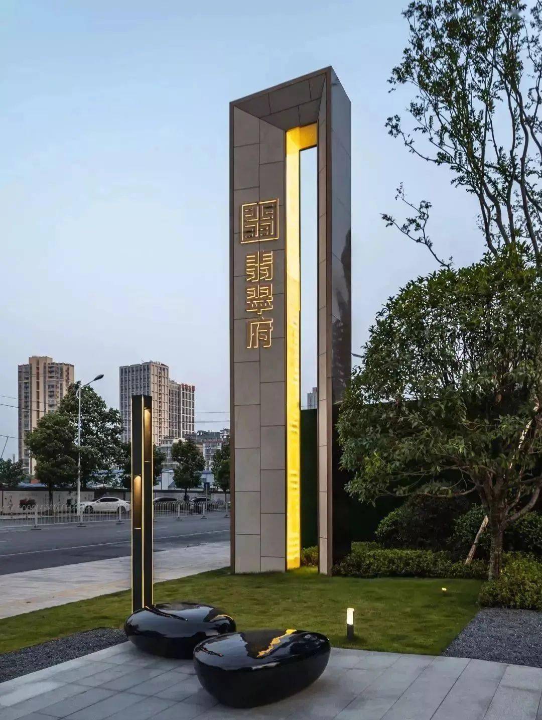 100款楼盘精神堡垒设计