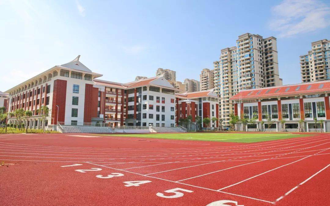 漳州开发区海滨学校图片