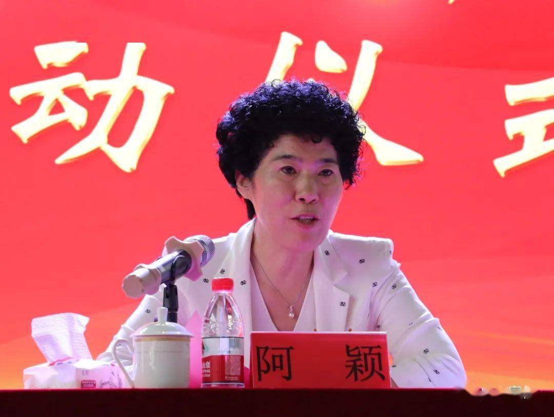 南阳市副市长阿颖,市教育局局长张清范,南阳师范学院副校长周旗,南阳