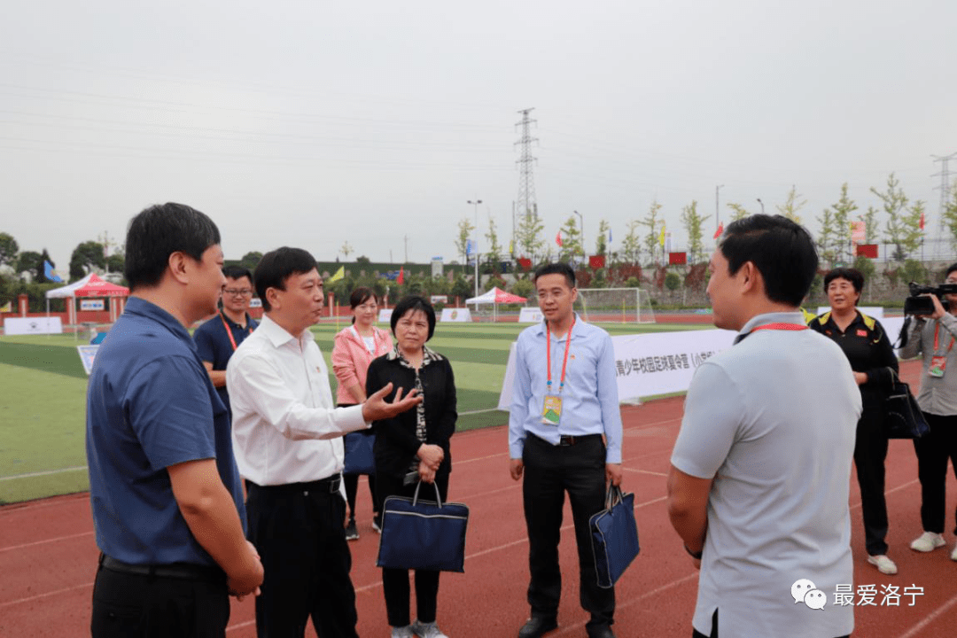 同时,在国庆节,中秋节,洛宁苹果文化节和全国青少年足球夏令营"三节一