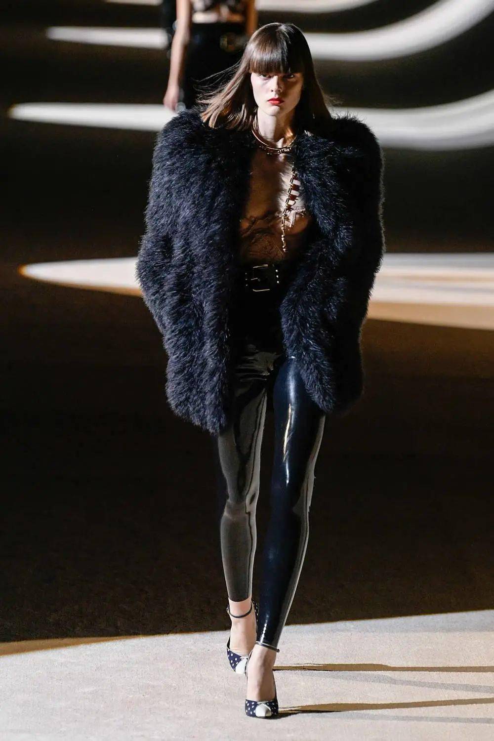 saint laurent 2020秋冬系列时装发布秀!_yves